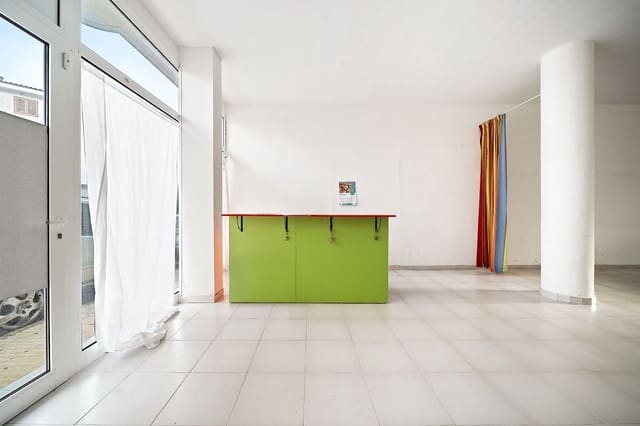 Commercial for sale in Port de Pollença, Pollensa / Pollença - € 195,000 (Ref: 9415110)