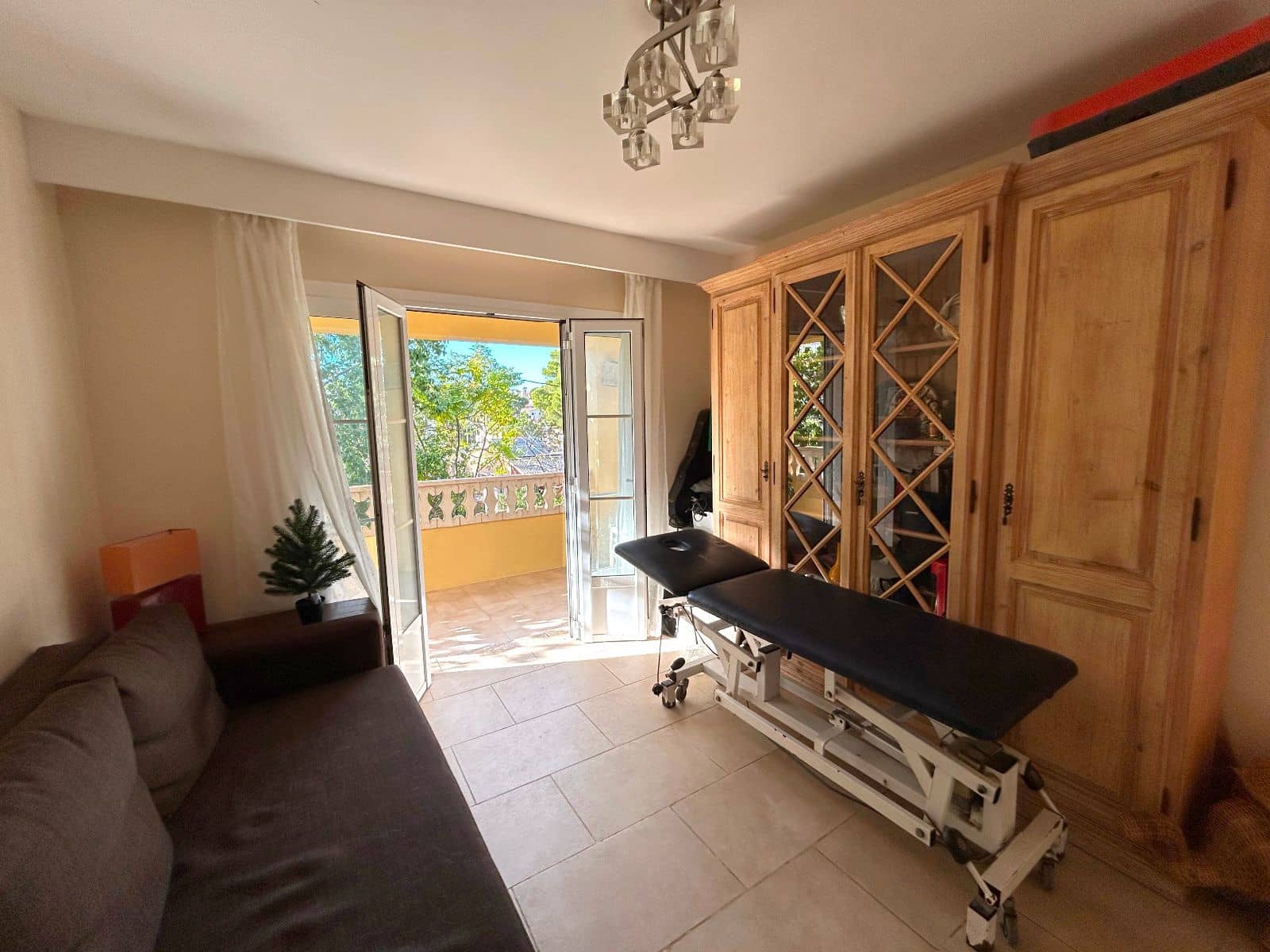 5 soveværelse Byhus til salg i El Toro / Port Adriano med swimmingpool garage - € 1.400.000 (Ref: 9436311)