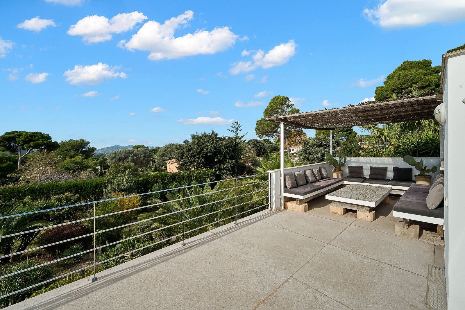 5 soveværelse Byhus til salg i Costa de los Pinos med swimmingpool garage - € 1.995.000 (Ref: 9447034)