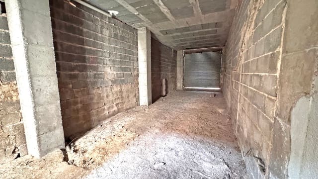 Kommersiell til salgs i El Viver, Palma de Mallorca - € 245 000 (Ref: 9487146)