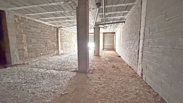 Kommersiell til salgs i El Viver, Palma de Mallorca - € 245 000 (Ref: 9487146)