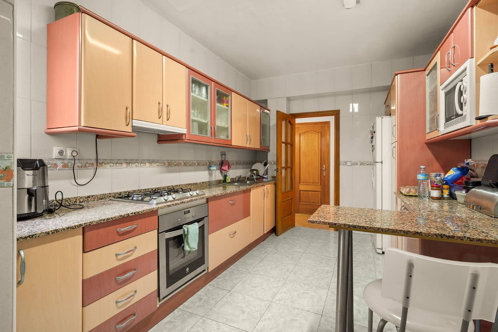 4 bedroom Flat for sale in Palma de Mallorca - € 360,000 (Ref: 9510225)