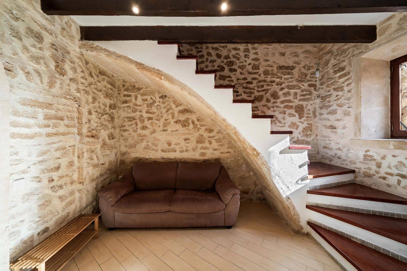 4 bedroom Townhouse for sale in Alcudia - € 550,000 (Ref: 9523096)