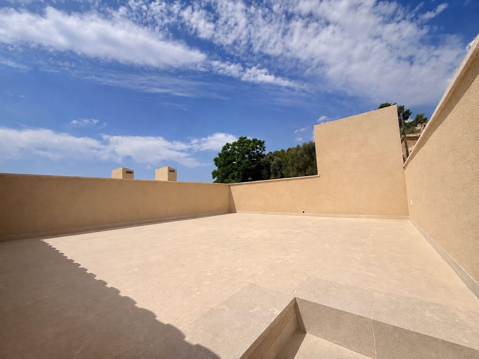 2 bedroom Flat for sale in Bunyola with pool - € 550,000 (Ref: 9523100)