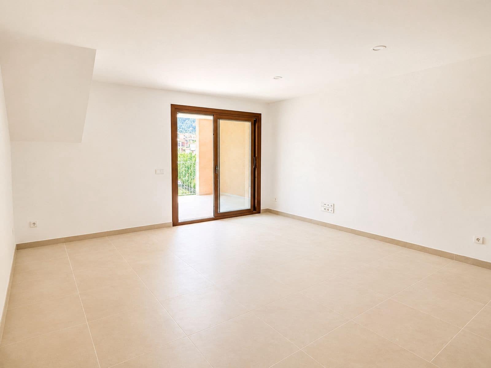 2 bedroom Flat for sale in Bunyola with pool - € 550,000 (Ref: 9523100)