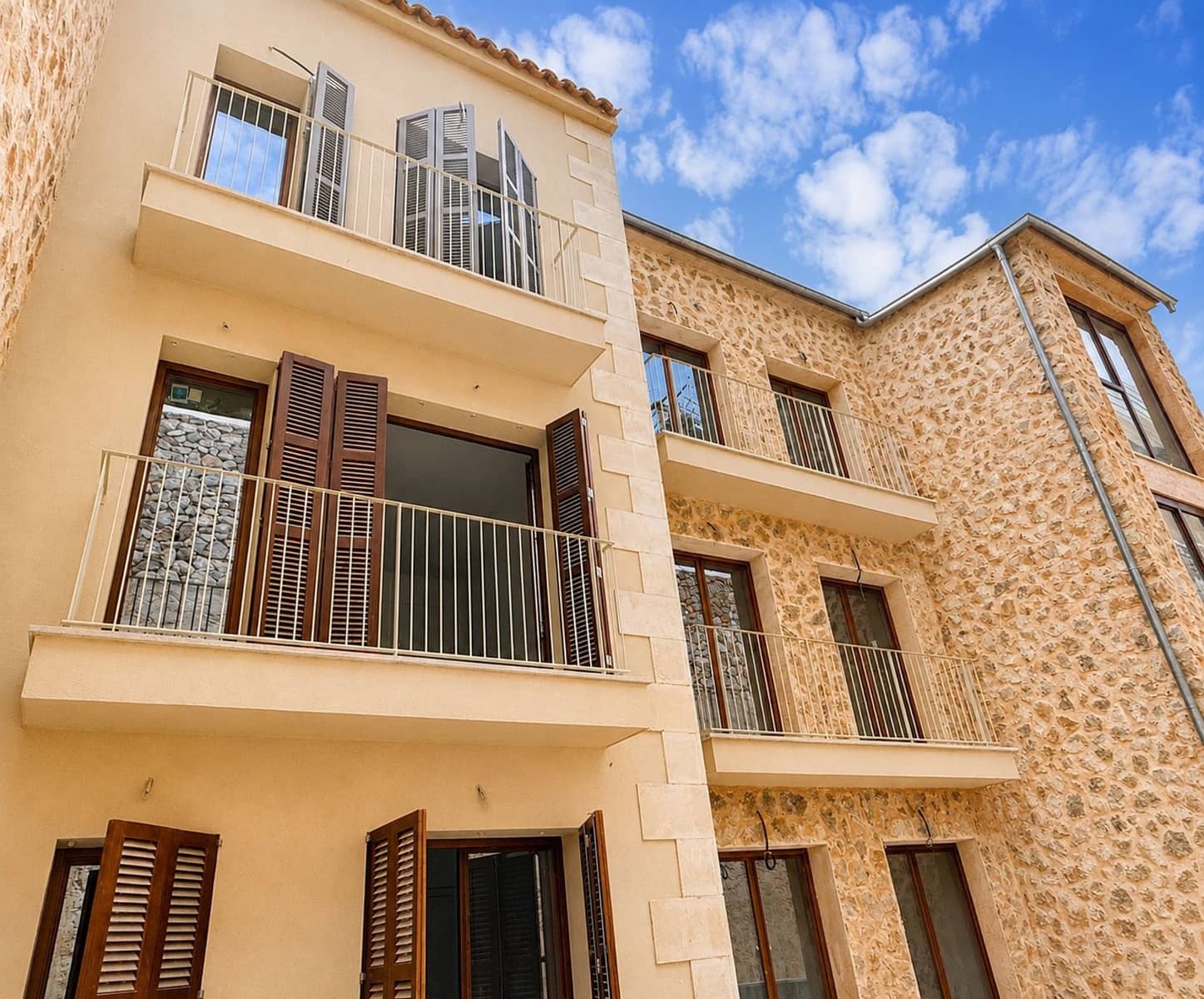 2 bedroom Flat for sale in Bunyola with pool - € 550,000 (Ref: 9523100)