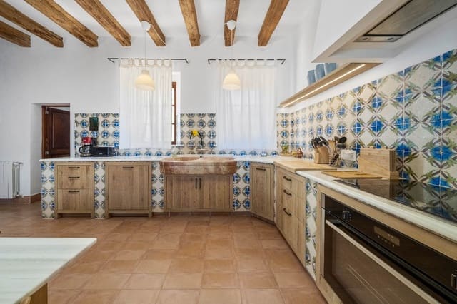 5 bedroom Finca/Country House for sale in Campanet with pool garage - € 7,500,000 (Ref: 9523105)