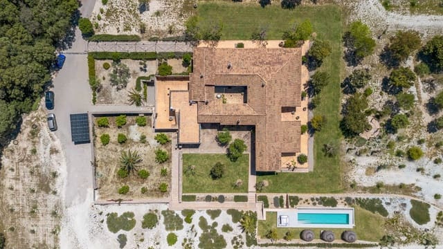5 bedroom Finca/Country House for sale in Campanet with pool garage - € 7,500,000 (Ref: 9523105)