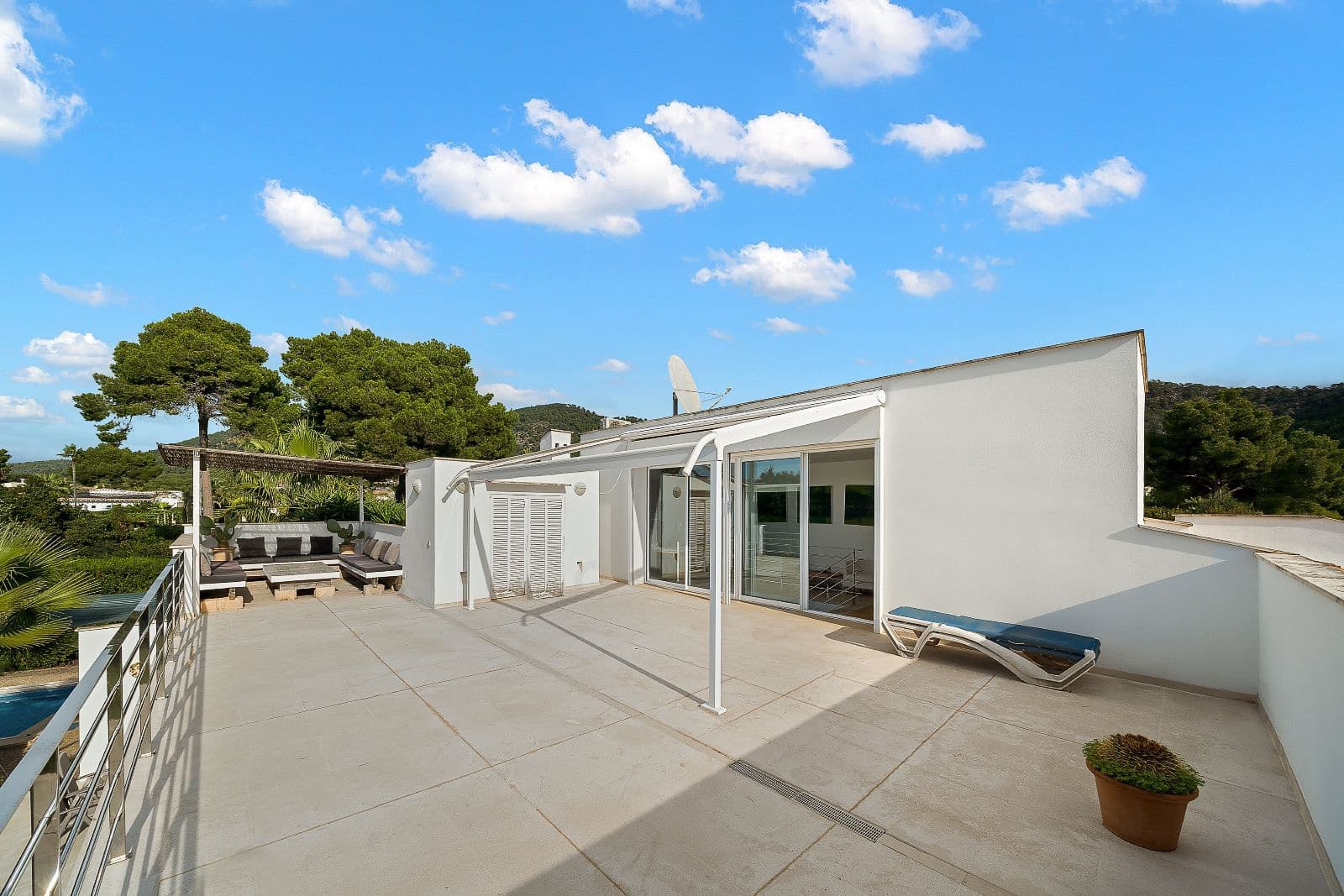 5 bedroom Townhouse for sale in Costa de los Pinos with pool garage - € 1,995,000 (Ref: 9523106)