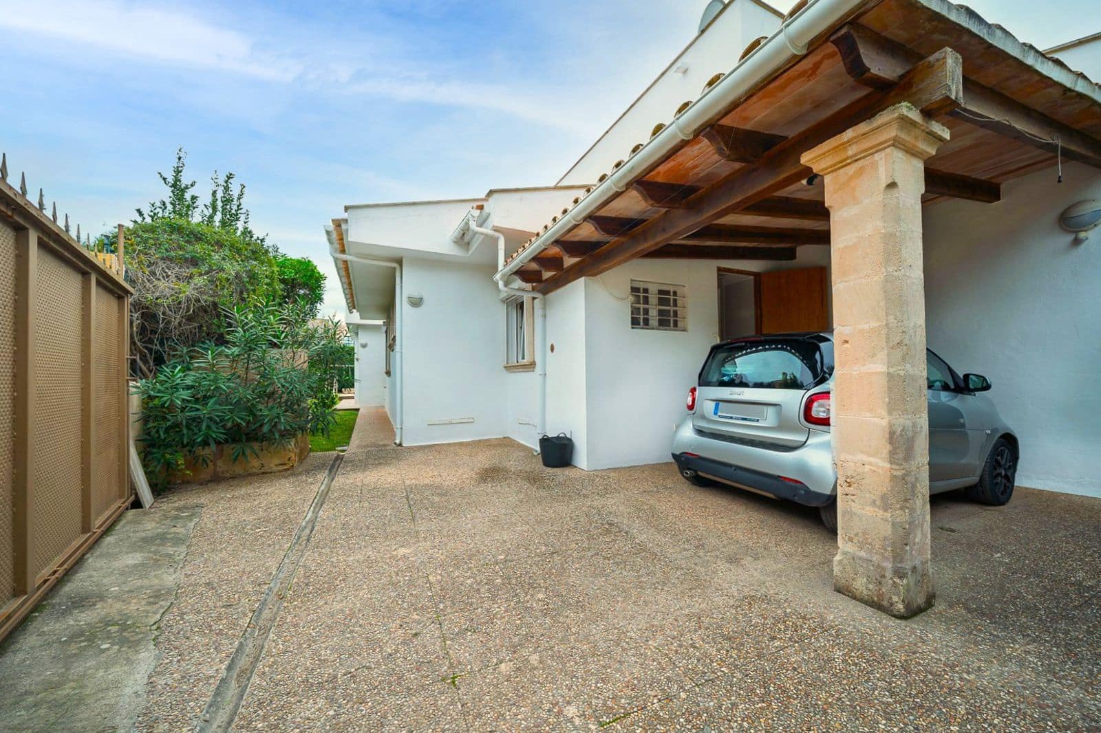 5 bedroom Townhouse for sale in Costa de los Pinos with pool garage - € 1,995,000 (Ref: 9523106)