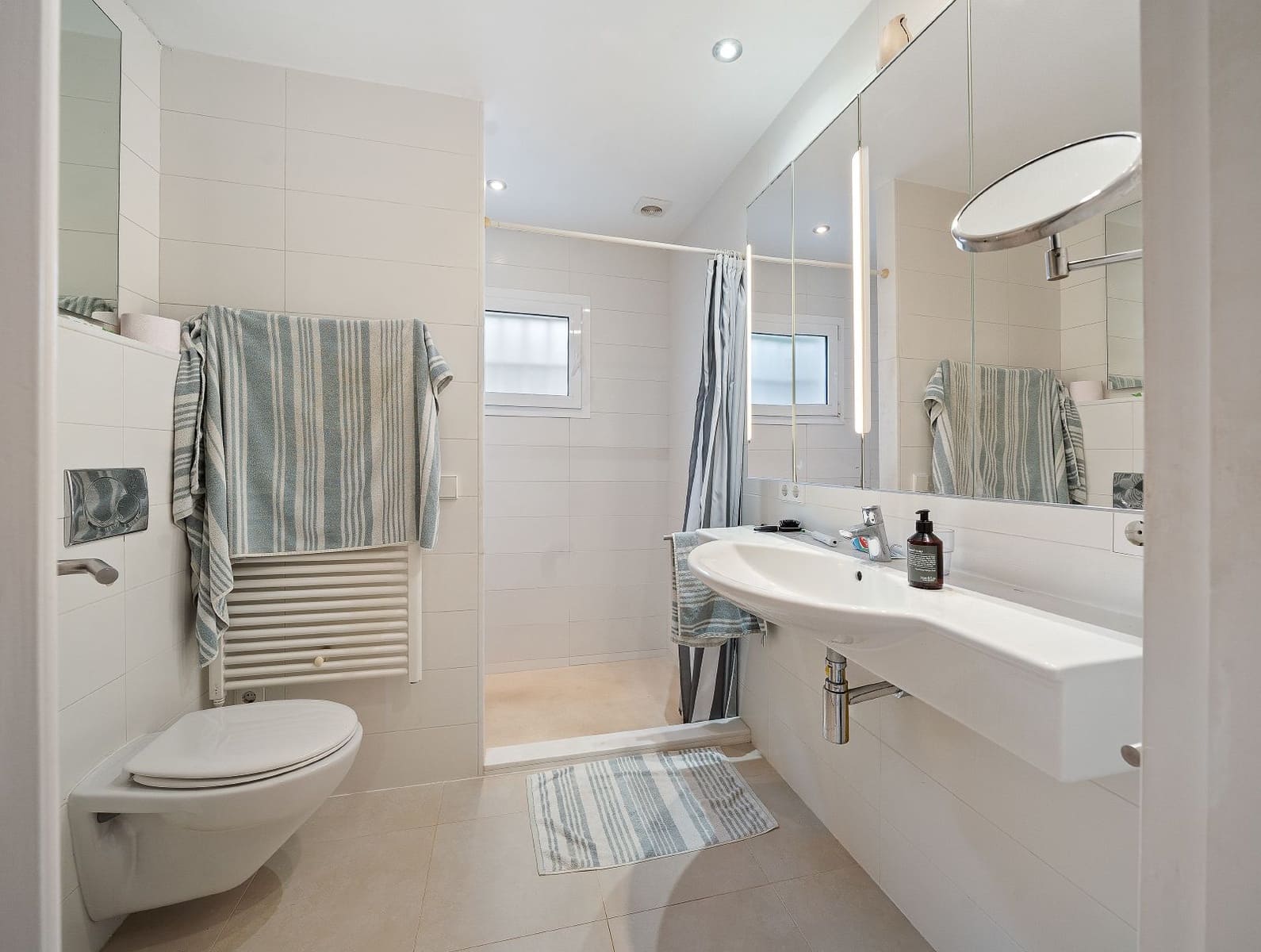 5 bedroom Townhouse for sale in Costa de los Pinos with pool garage - € 1,995,000 (Ref: 9523106)