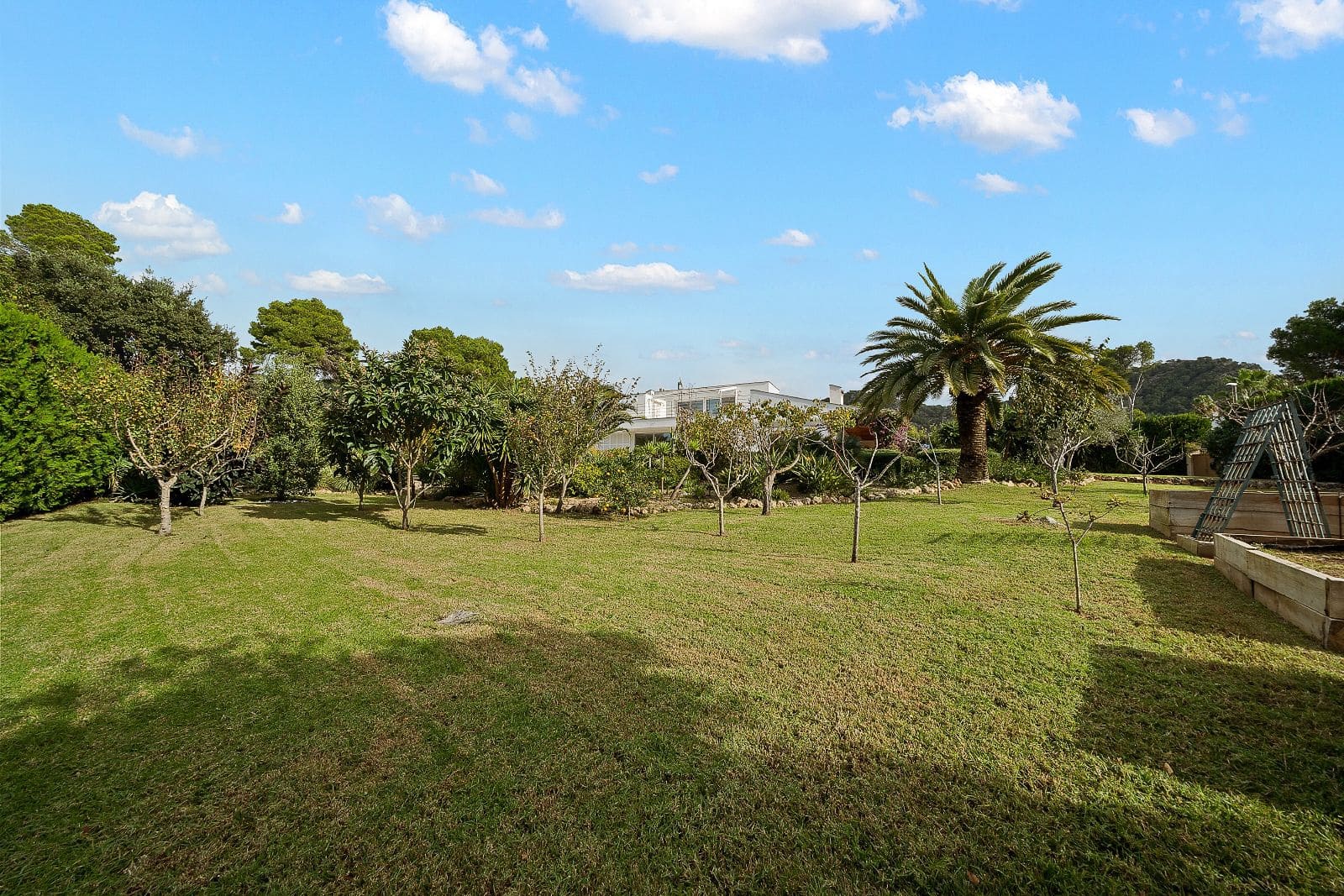 5 bedroom Townhouse for sale in Costa de los Pinos with pool garage - € 1,995,000 (Ref: 9523106)