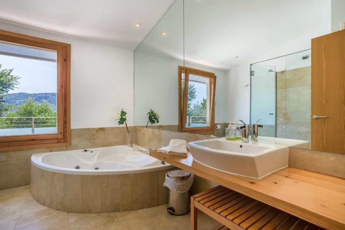 4 slaapkamer Finca/Landhuis te koop in Pollensa / Pollenca met zwembad - € 2.800.000 (Ref: 9523111)