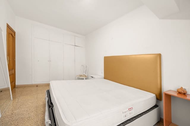 4 soverom Leilighet til salgs i Pere Garau, Palma de Mallorca - € 360 000 (Ref: 9523112)