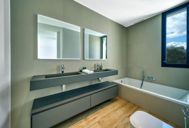 3 quarto Casa em Banda para venda em Sa Pobla com piscina garagem - 1 050 000 € (Ref: 9523117)