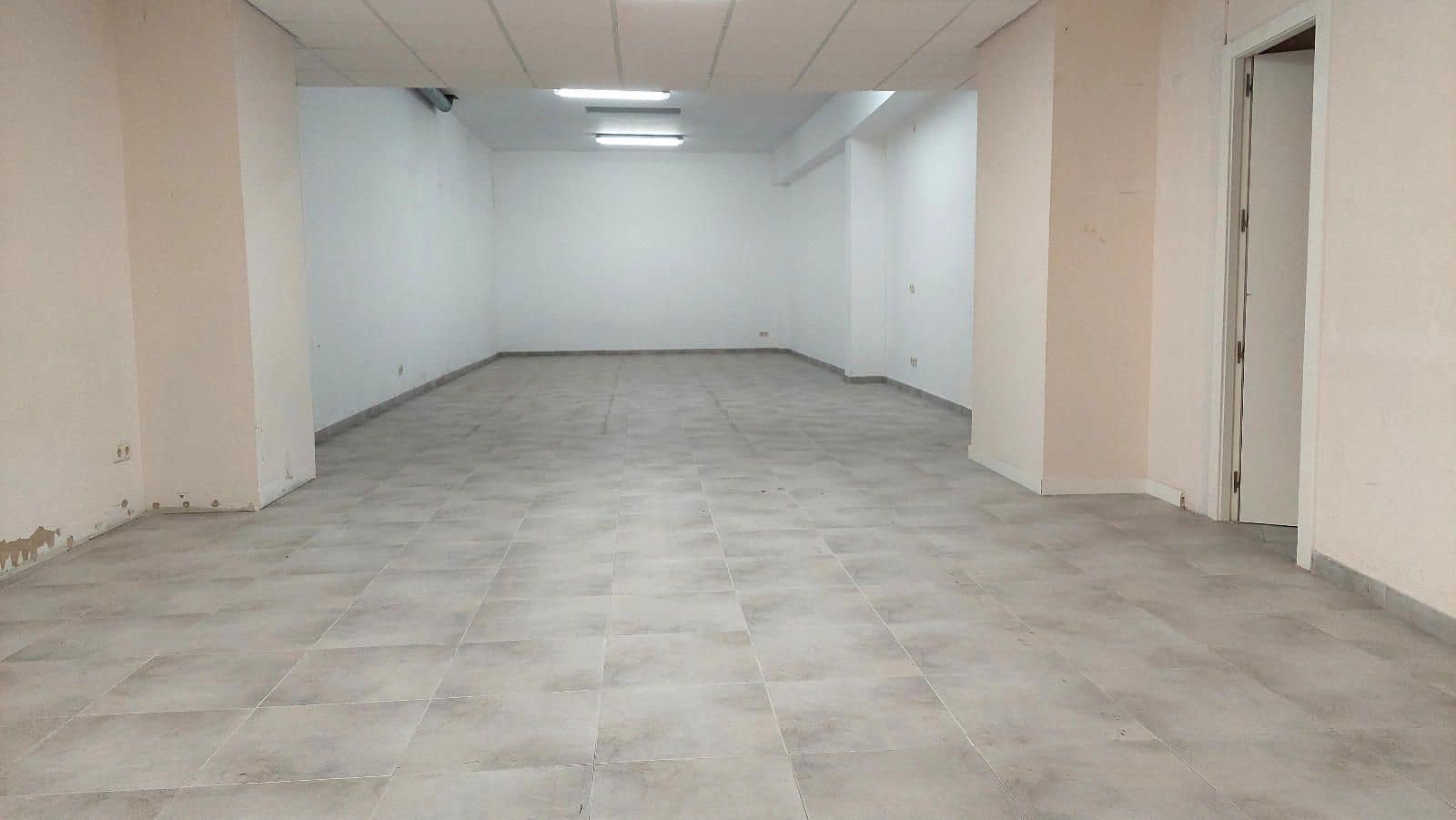 Erhverv til salg i Palma de Mallorca - € 267.000 (Ref: 9523121)