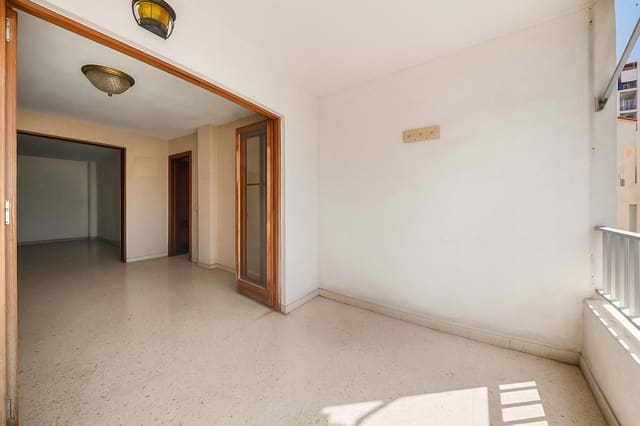 4 bedroom Flat for sale in La Missió, Palma de Mallorca with garage - € 750,000 (Ref: 9523123)
