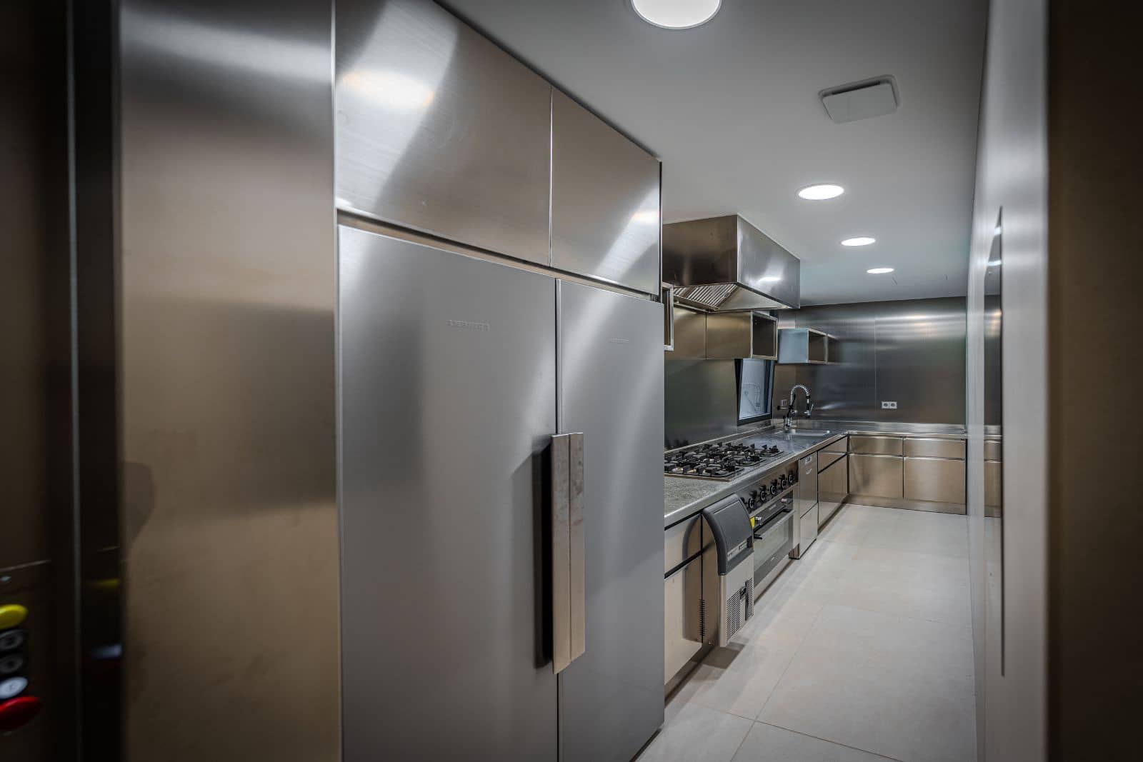 5 sypialnia Dom na sprzedaż w Costa d'en Blanes z basenem garażem - 8 590 000 € (Ref: 9523126)