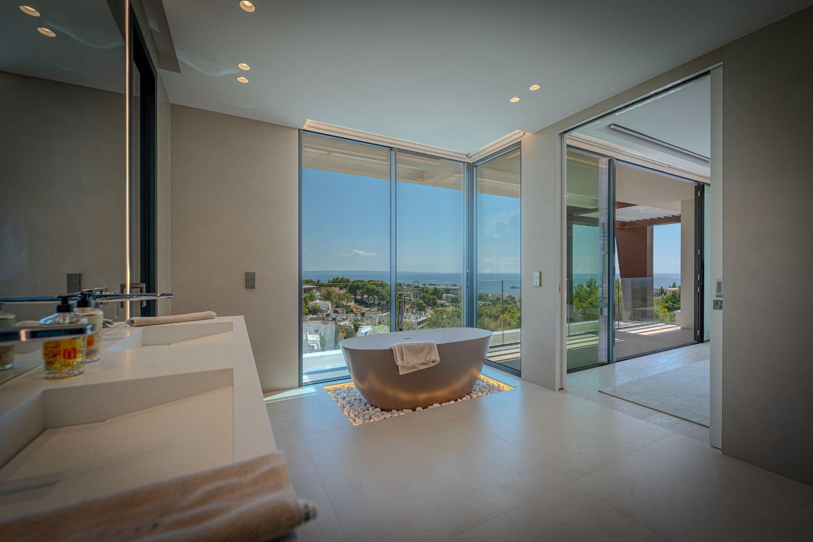 5 sypialnia Dom na sprzedaż w Costa d'en Blanes z basenem garażem - 8 590 000 € (Ref: 9523126)