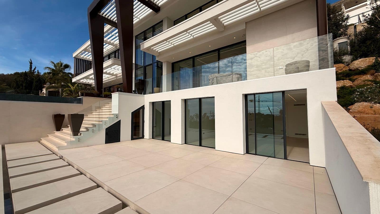 5 sypialnia Dom na sprzedaż w Costa d'en Blanes z basenem garażem - 8 590 000 € (Ref: 9523126)