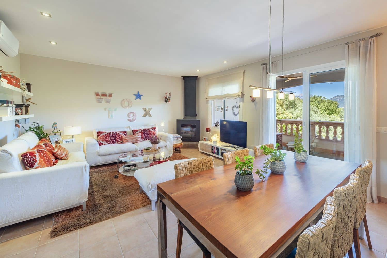 3 soverom Hus til salgs i Buger med garasje - € 539 000 (Ref: 9523127)