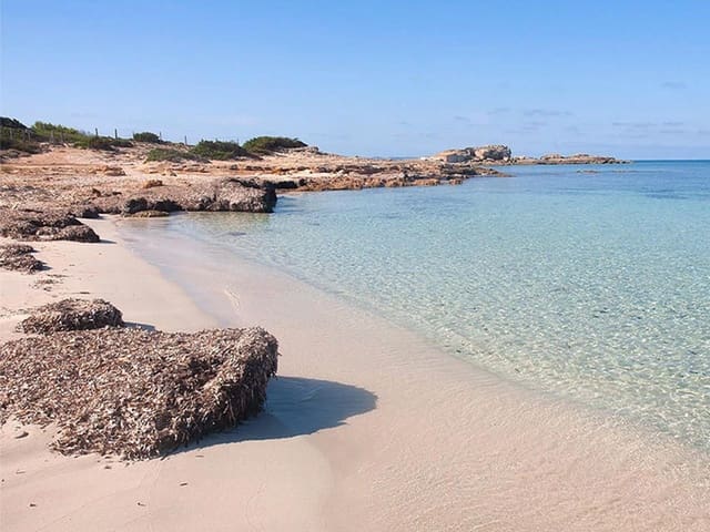 2 slaapkamer Flat te koop in Colonia de Sant Jordi, Ses Salines met zwembad garage - € 670.000 (Ref: 9523128)