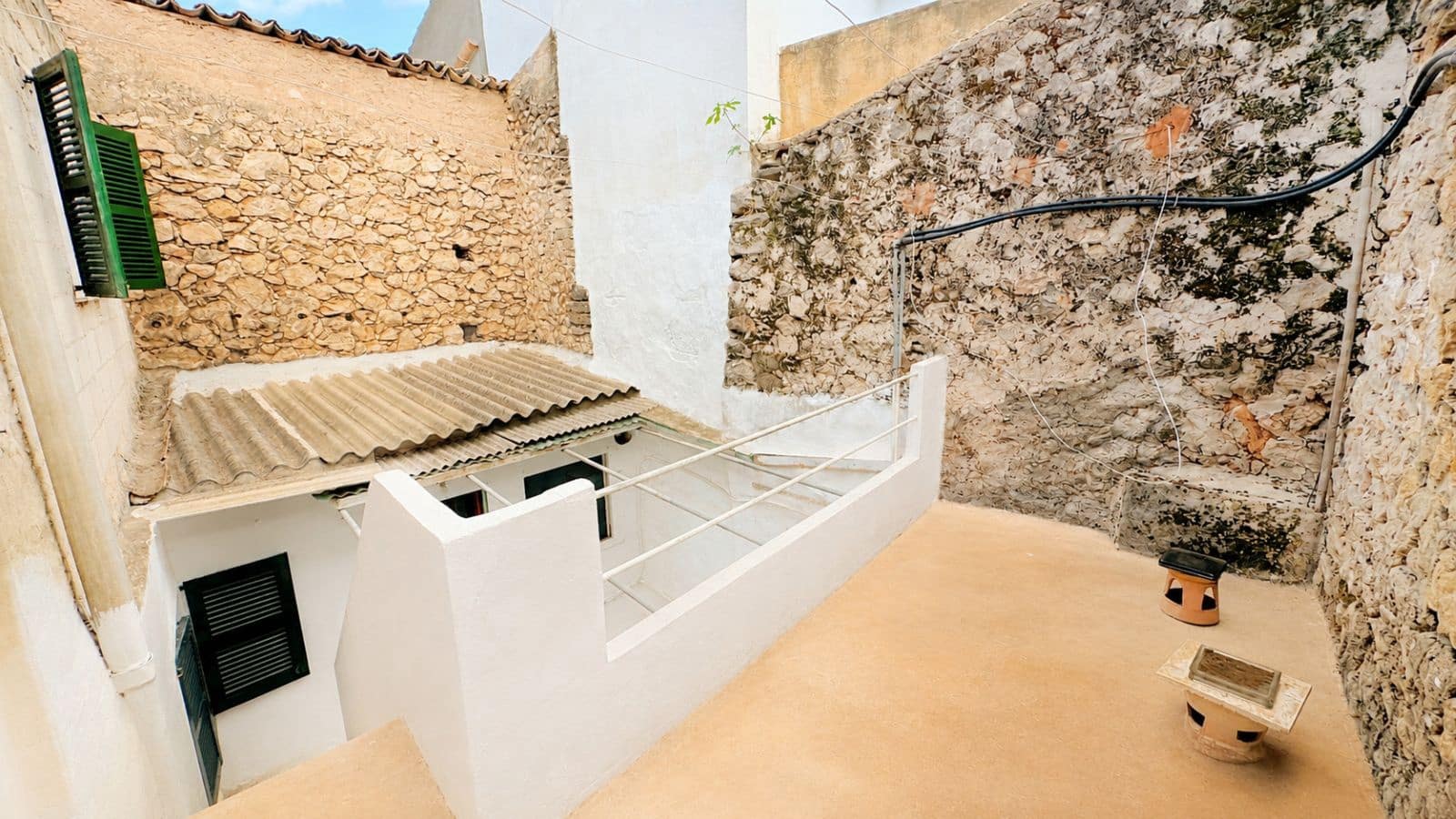 4 bedroom Townhouse for sale in Pollensa / Pollenca - € 399,000 (Ref: 9523132)
