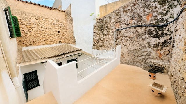 4 soveværelse Byhus til salg i Pollensa / Pollença - € 399.000 (Ref: 9523132)