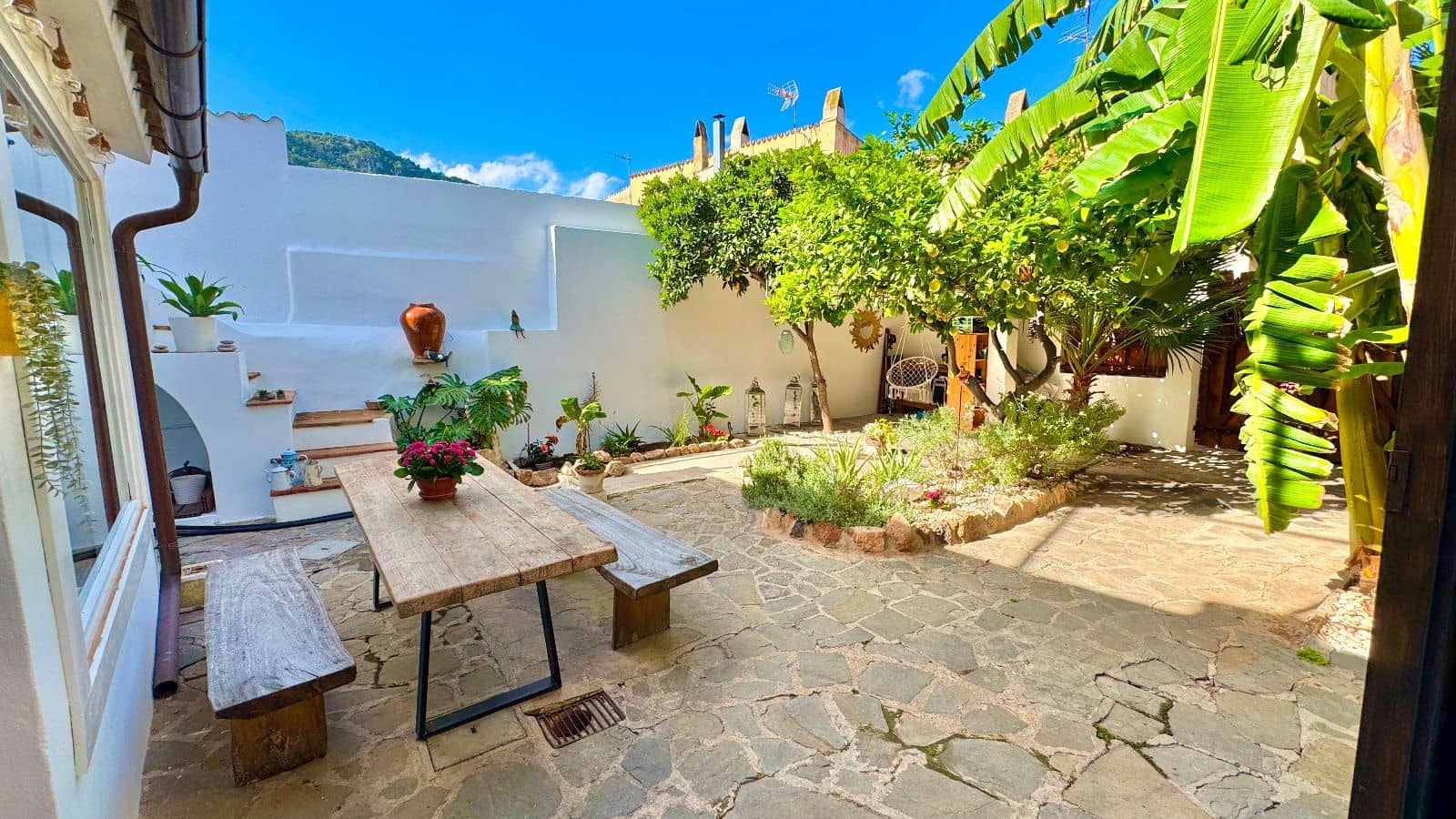 2 bedroom Townhouse for sale in Esporles - € 998,000 (Ref: 9523137)