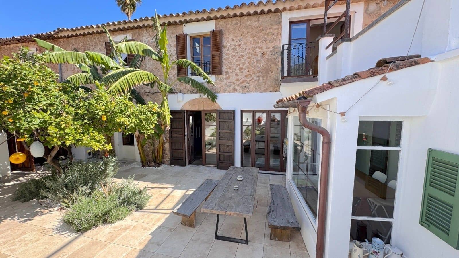 2 bedroom Townhouse for sale in Esporles - € 895,000 (Ref: 9523137)