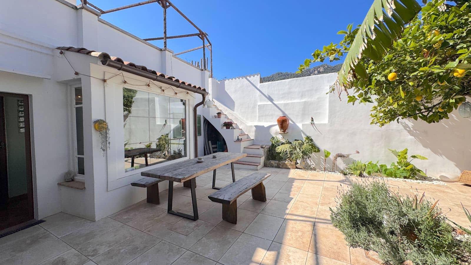 2 bedroom Townhouse for sale in Esporles - € 895,000 (Ref: 9523137)