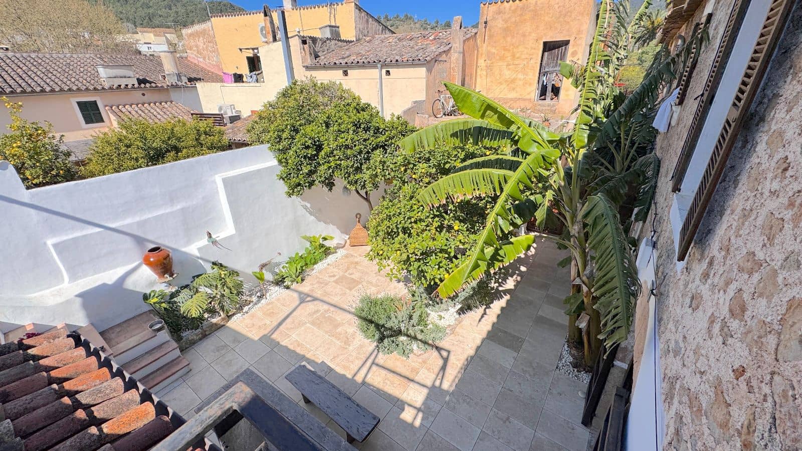 2 bedroom Townhouse for sale in Esporles - € 895,000 (Ref: 9523137)