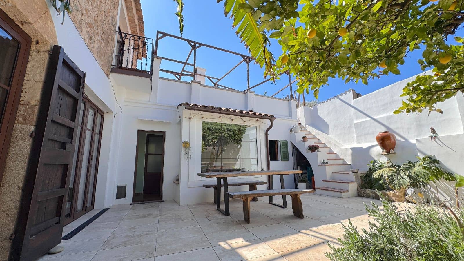 2 bedroom Townhouse for sale in Esporles - € 895,000 (Ref: 9523137)