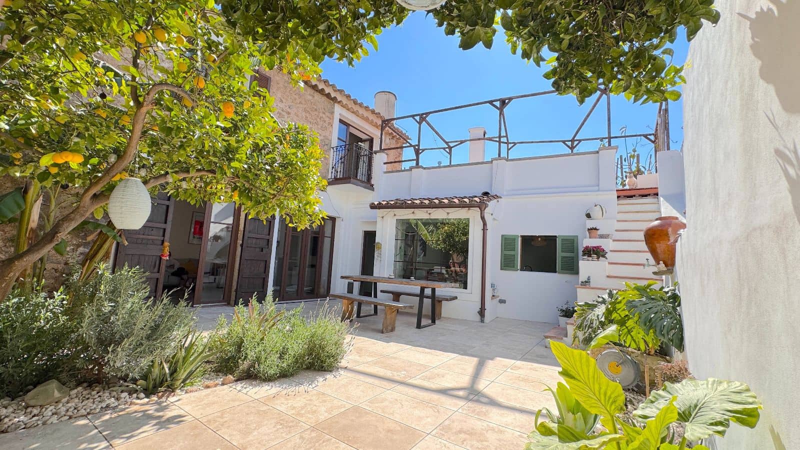 2 bedroom Townhouse for sale in Esporles - € 895,000 (Ref: 9523137)