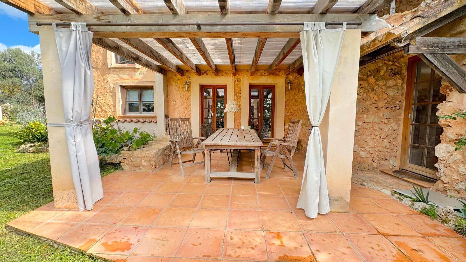 6 sovrum Finca/Hus på landet till salu i Inca med pool garage - 1 800 000 € (Ref: 9523138)