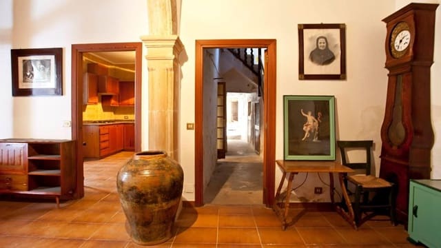 10 chambre Maison de Ville à vendre à Pollensa / Pollença avec garage - 905 000 € (Ref: 9523141)