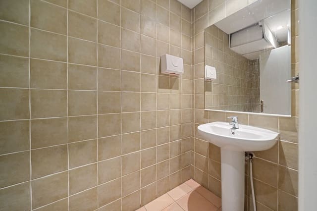 Komercyjne do wynajęcia w La Llotja - Born, Palma de Mallorca z garażem - 3 747 € (Ref: 9523144)