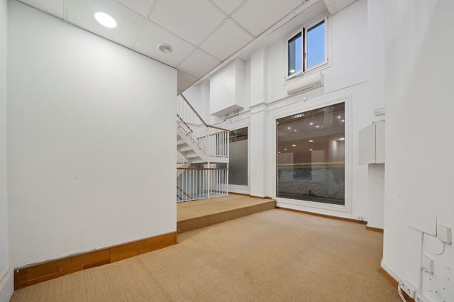 Komercyjne do wynajęcia w La Llotja - Born, Palma de Mallorca z garażem - 3 747 € (Ref: 9523144)