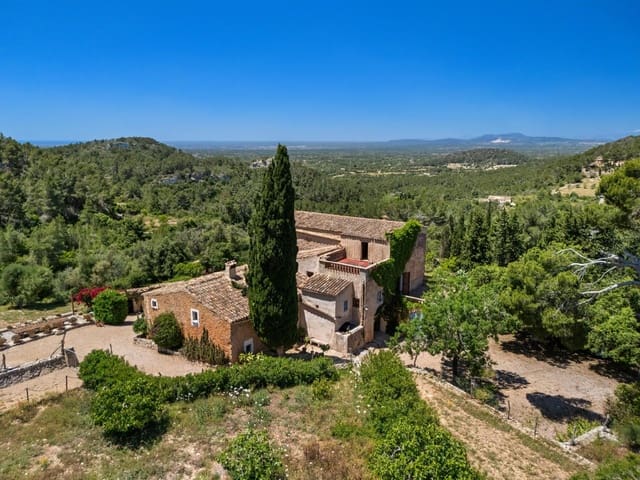 7 slaapkamer Finca/Landhuis te koop in Felanitx met garage - € 6.500.000 (Ref: 9523145)