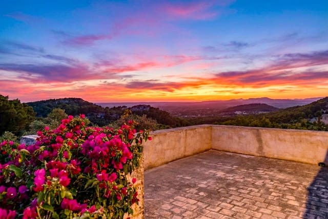 7 bedroom Finca/Country House for sale in Felanitx with garage - € 6,500,000 (Ref: 9523145)