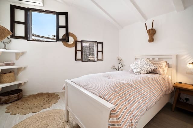 3 makuuhuone Omakotitalo myytävänä paikassa Pollensa / Pollença mukana uima-altaan 
autotalli - 990 000 € (Ref: 9523150)