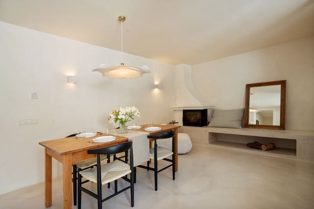 Casa de 3 habitaciones en Caimari, Selva en venta con piscina - 1.250.000 € (Ref: 9523153)