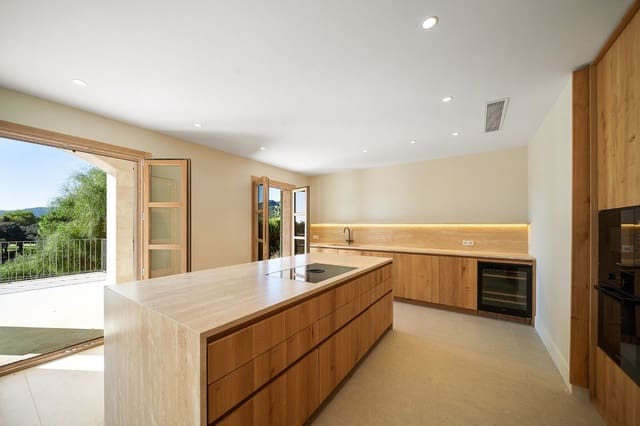 Casa de 4 habitaciones en Pollensa / Pollença en venta con piscina garaje - 2.950.000 € (Ref: 9523154)