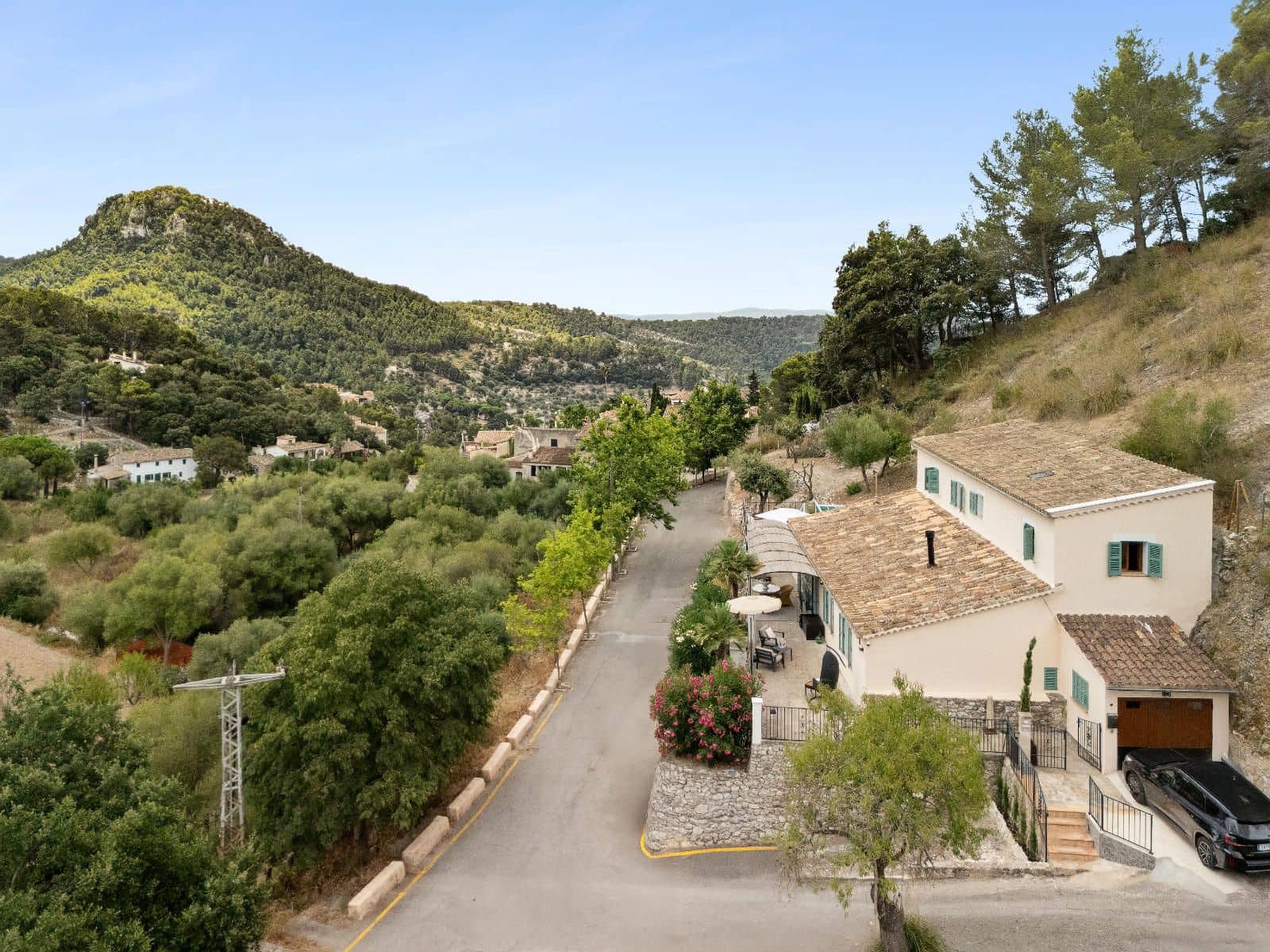 3 bedroom Townhouse for sale in Galilea with pool garage - € 1,150,000 (Ref: 9523156)