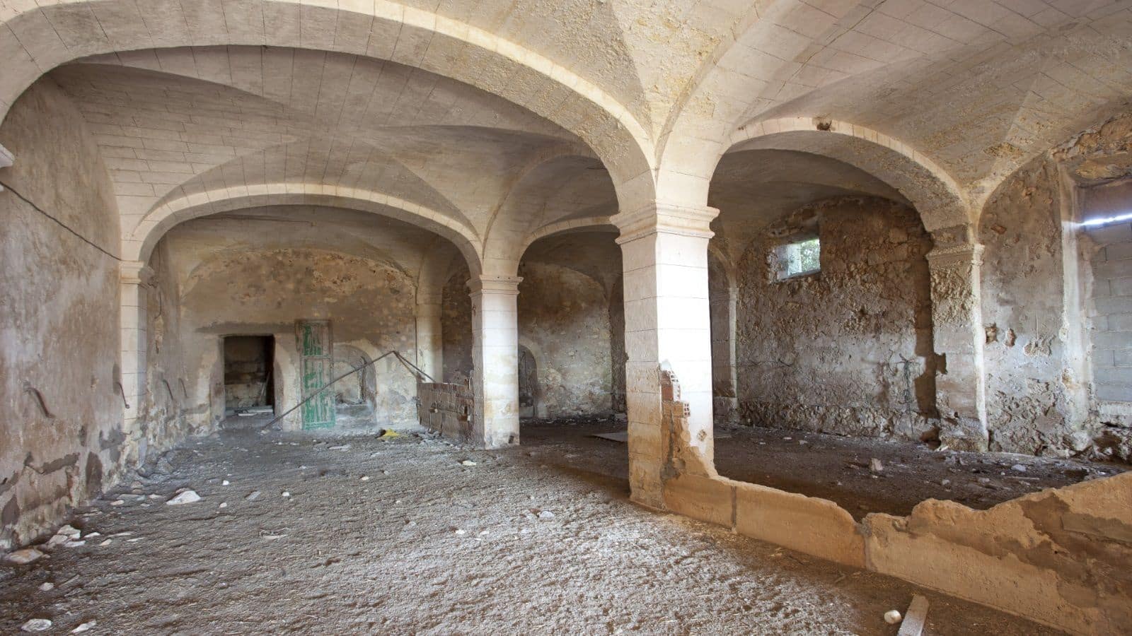 8 slaapkamer Finca/Landhuis te koop in Manacor met garage - € 2.000.000 (Ref: 9523158)