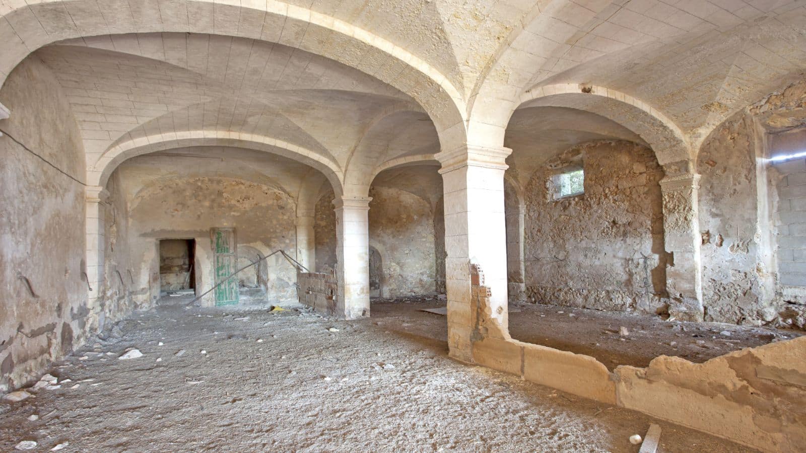 8 bedroom Finca/Country House for sale in Manacor with garage - € 1,495,000 (Ref: 9523158)