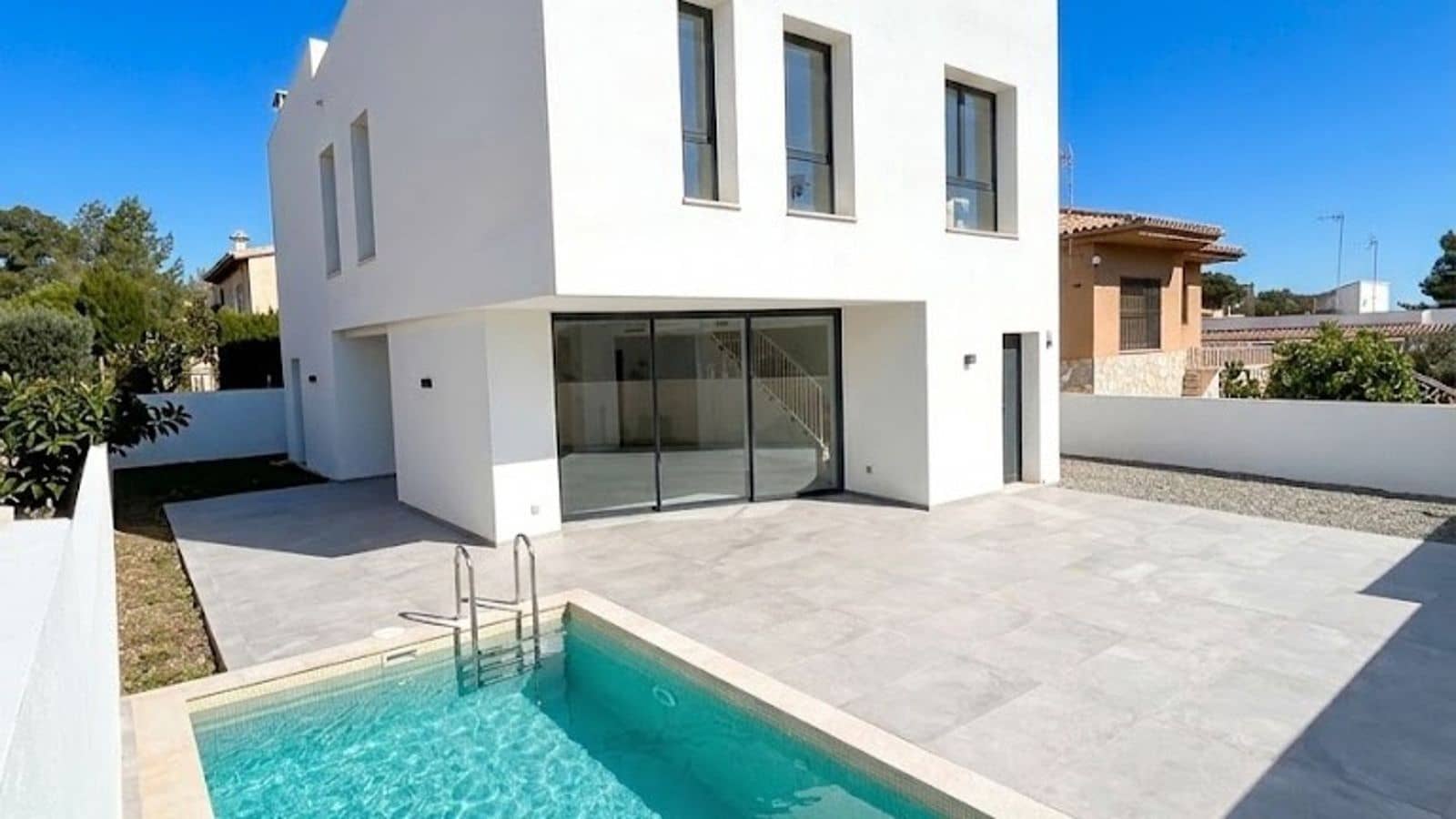 4 soveværelse Byhus til salg i Son Serra de Marina med swimmingpool garage - € 724.900 (Ref: 9523159)