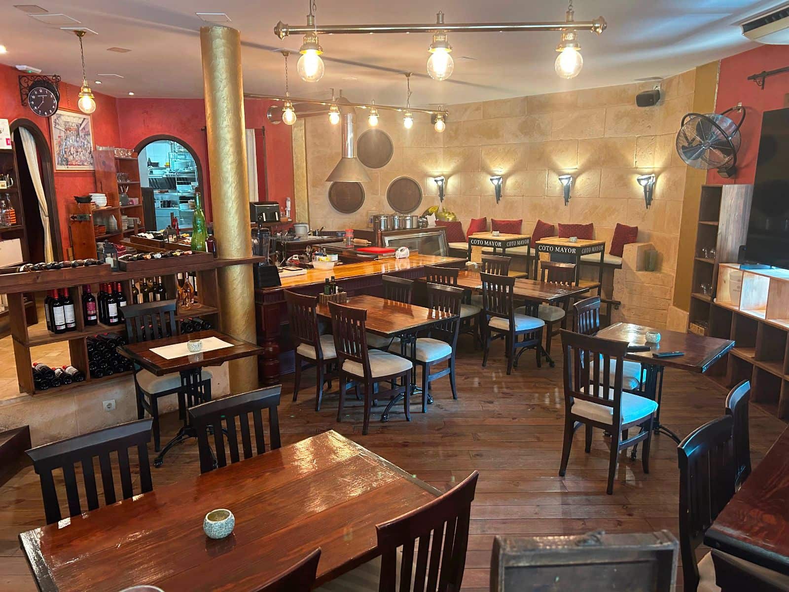 Comercial para venda em El Toro / Port Adriano com garagem - 1 650 000 € (Ref: 9523160)