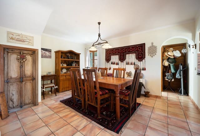 2 Zimmer Finca/Landgut zu verkaufen in Puerto de Andratx, Andratx mit Pool Garage - 895.000 € (Ref: 9523162)