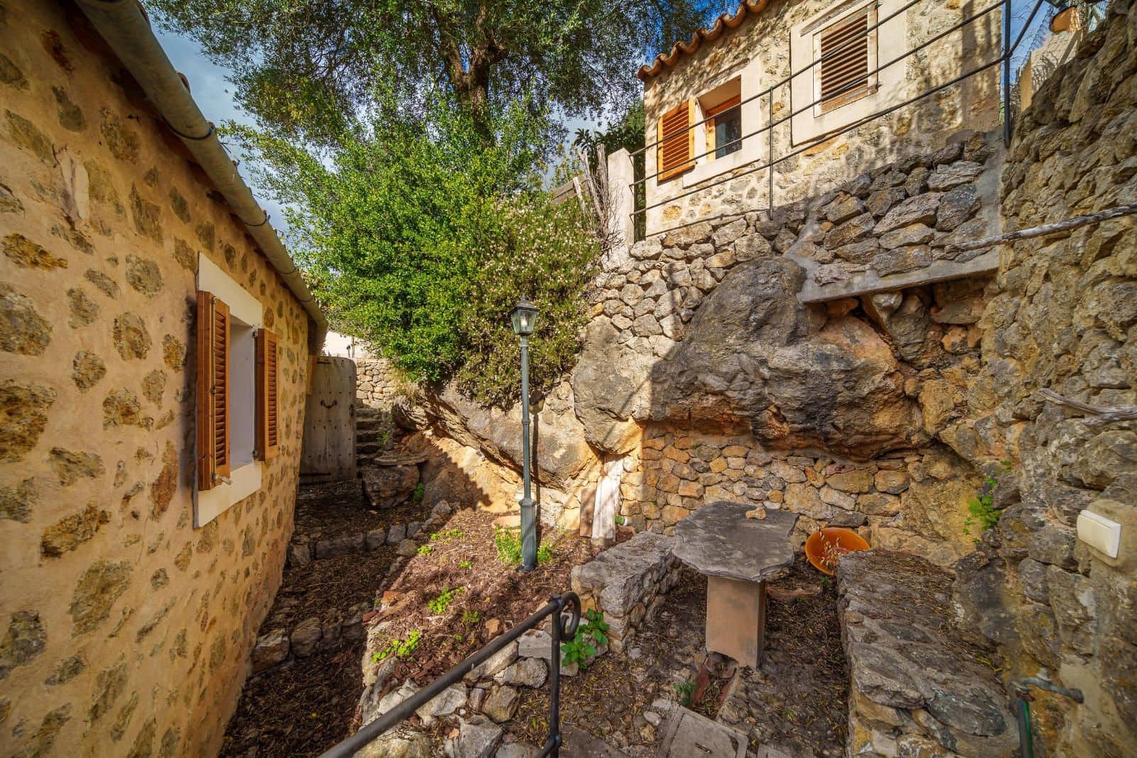 Casa de 4 habitaciones en Esporles en venta - 665.000 € (Ref: 9523165)